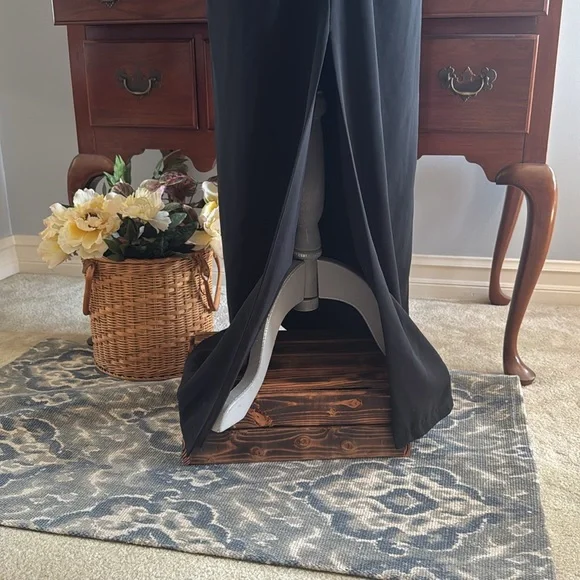 Lauren Ralph Lauren Crepe Long-Sleeve Black Gown Size 12 NWT - Picture 5 of 13